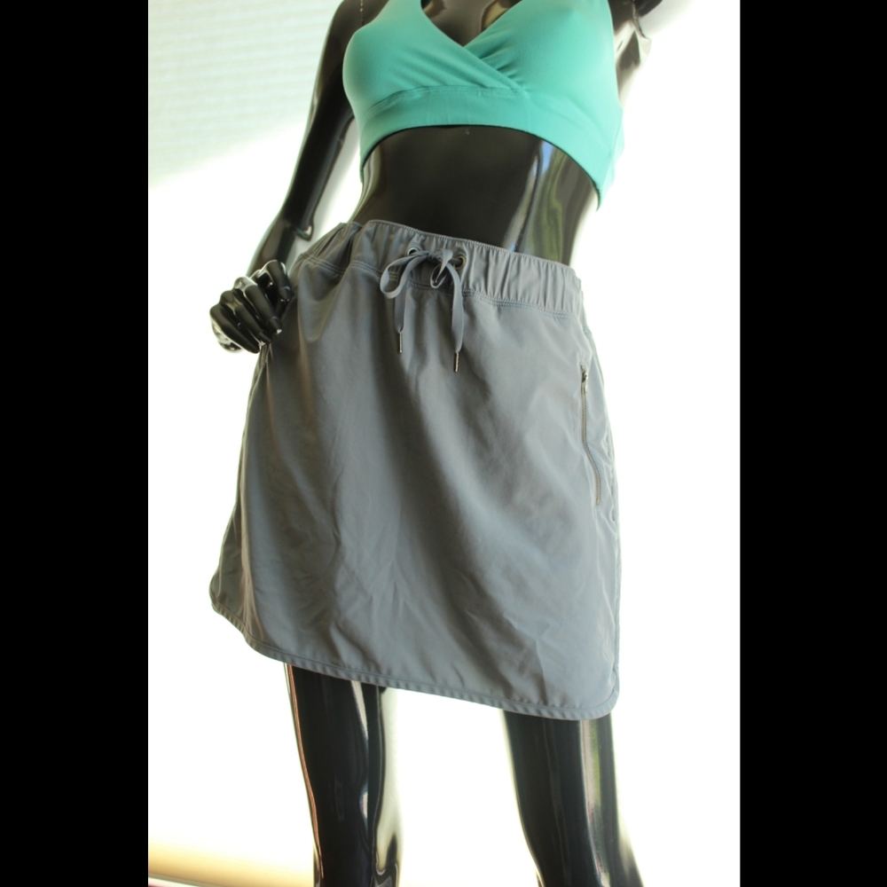 Athleta stretch in skort